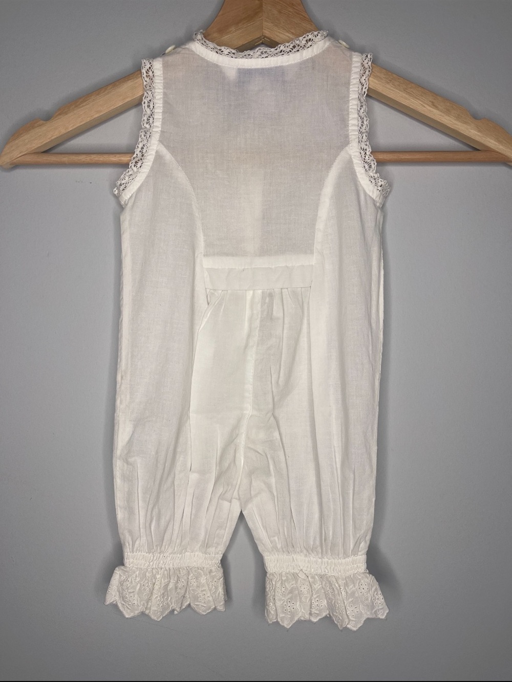 Brand new April Cornell Cream Lace-Trim Infant Romper 6 months outfit - Picture 3 of 5